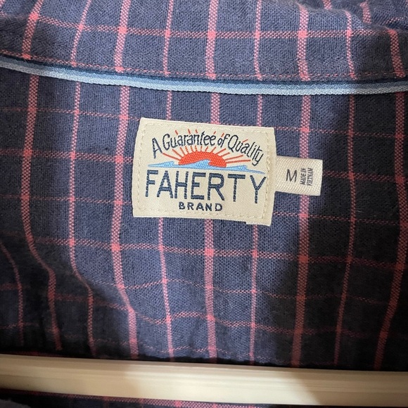 FAHERTY- Everyday Button-Down Collar - Picture 3 of 3